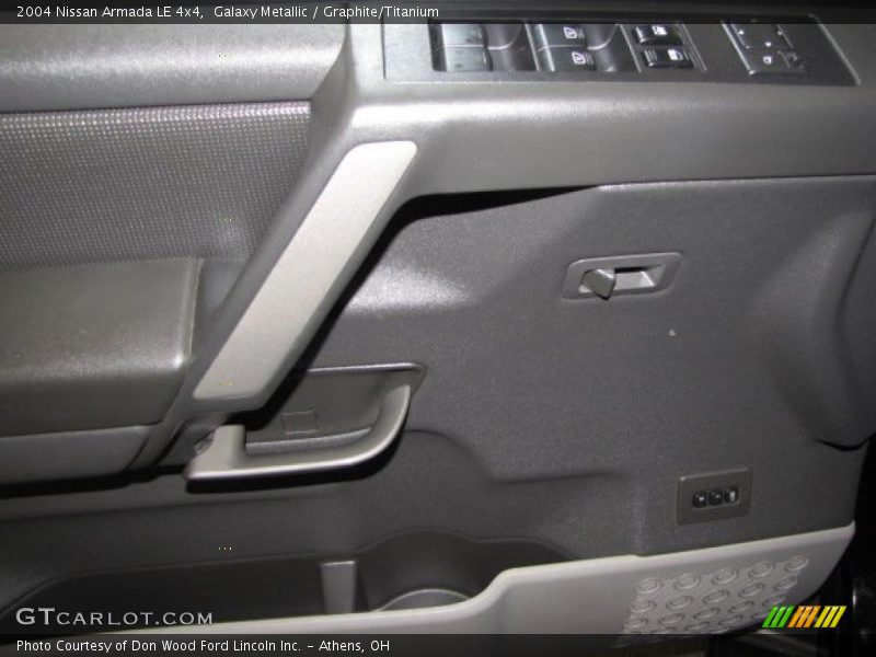 Galaxy Metallic / Graphite/Titanium 2004 Nissan Armada LE 4x4