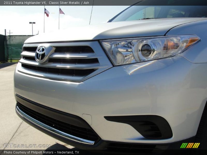 Classic Silver Metallic / Ash 2011 Toyota Highlander V6