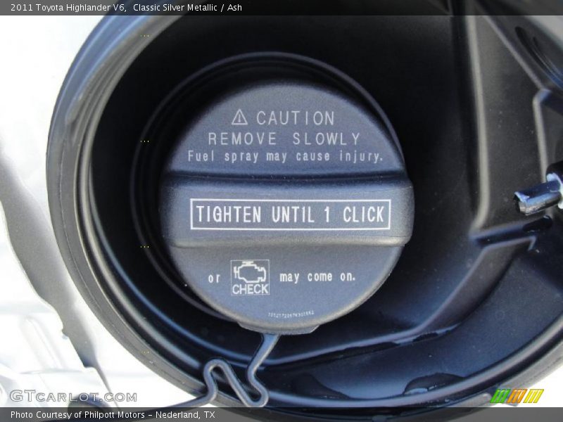 Classic Silver Metallic / Ash 2011 Toyota Highlander V6