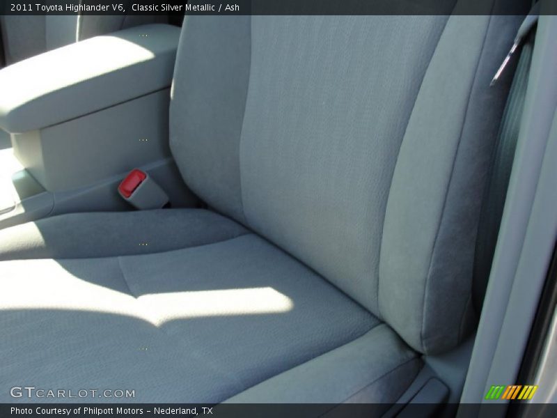 Classic Silver Metallic / Ash 2011 Toyota Highlander V6