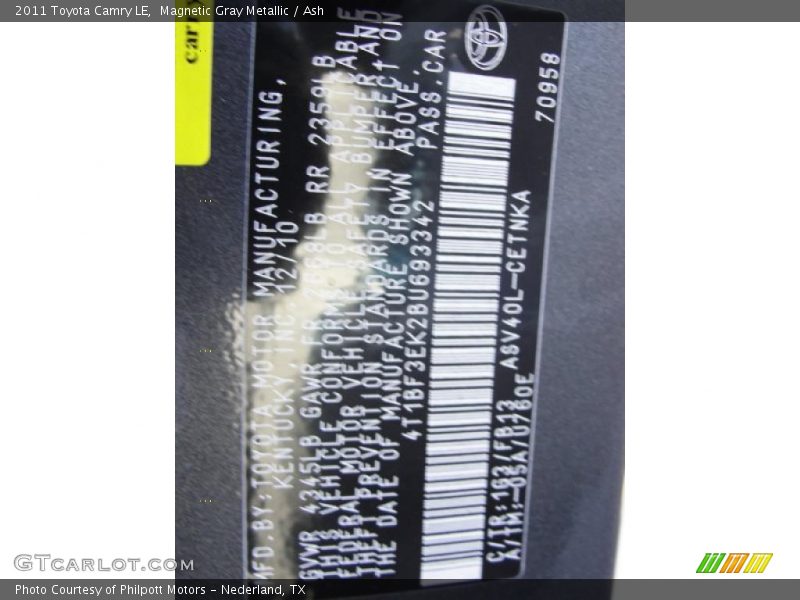 Magnetic Gray Metallic / Ash 2011 Toyota Camry LE