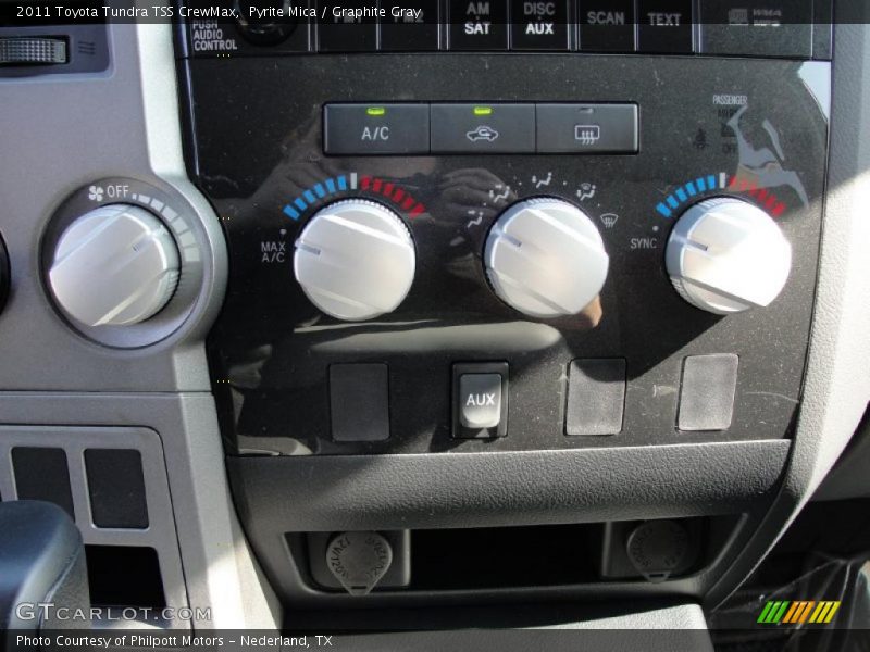 Controls of 2011 Tundra TSS CrewMax