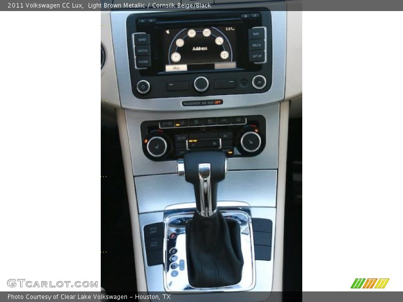 Controls of 2011 CC Lux