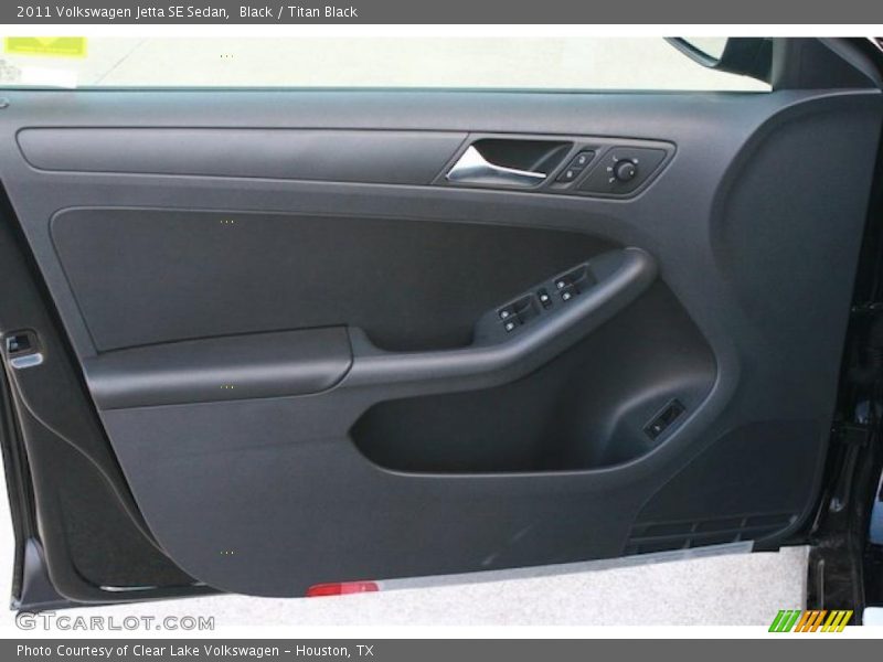 Black / Titan Black 2011 Volkswagen Jetta SE Sedan