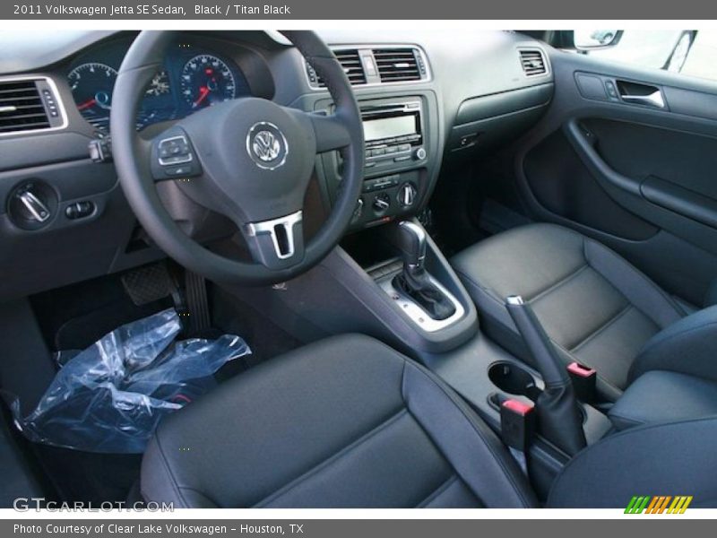 Black / Titan Black 2011 Volkswagen Jetta SE Sedan