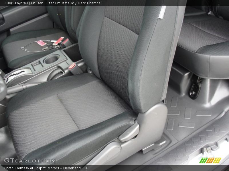 Titanium Metallic / Dark Charcoal 2008 Toyota FJ Cruiser