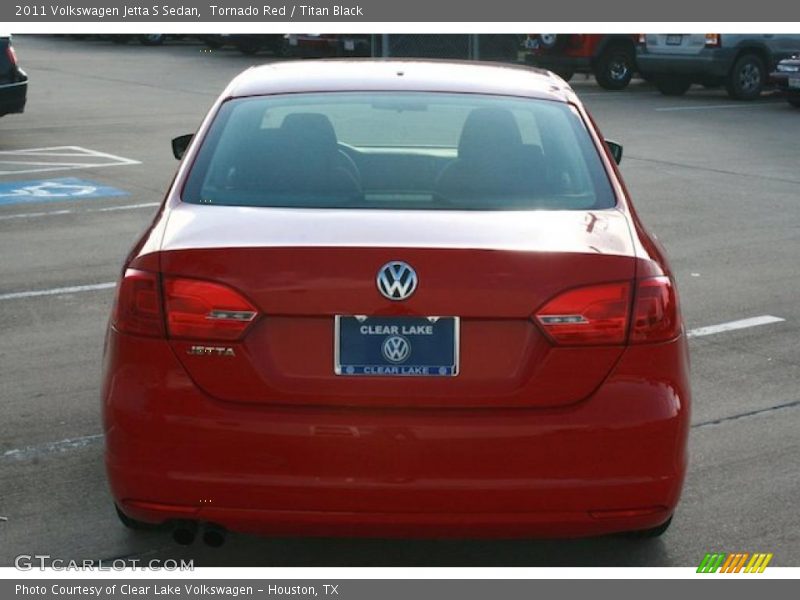 Tornado Red / Titan Black 2011 Volkswagen Jetta S Sedan