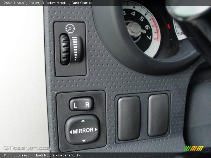 Controls of 2008 FJ Cruiser 