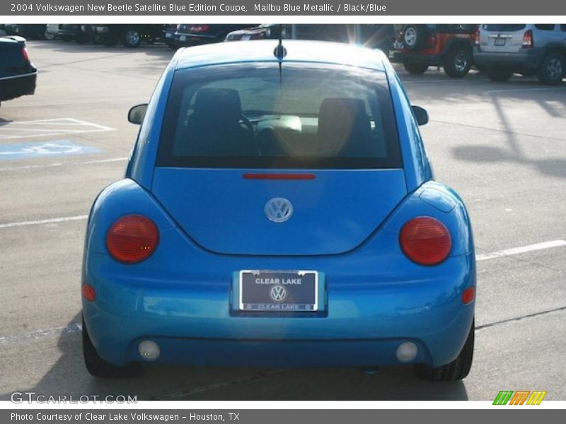 Mailbu Blue Metallic / Black/Blue 2004 Volkswagen New Beetle Satellite Blue Edition Coupe