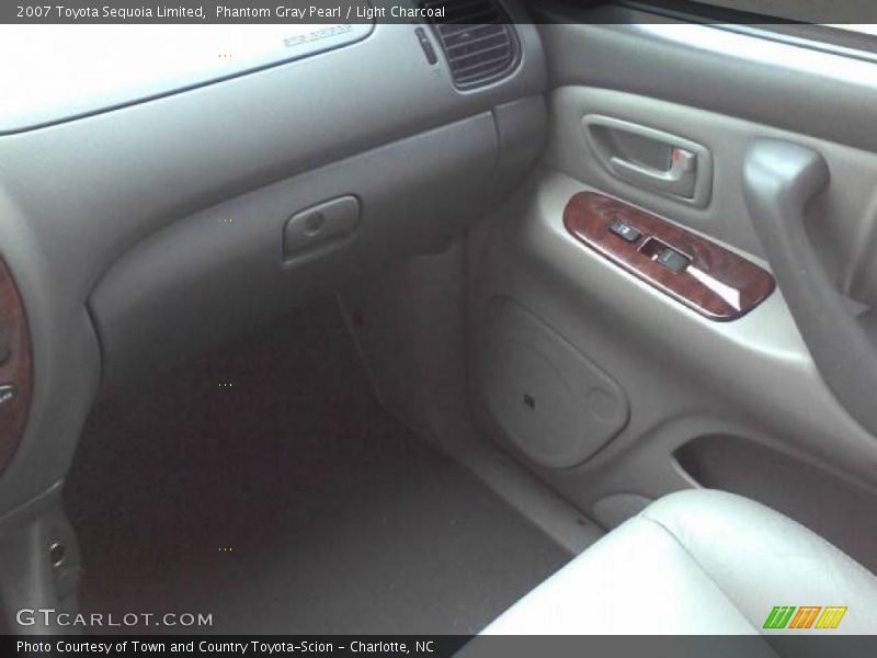 Phantom Gray Pearl / Light Charcoal 2007 Toyota Sequoia Limited