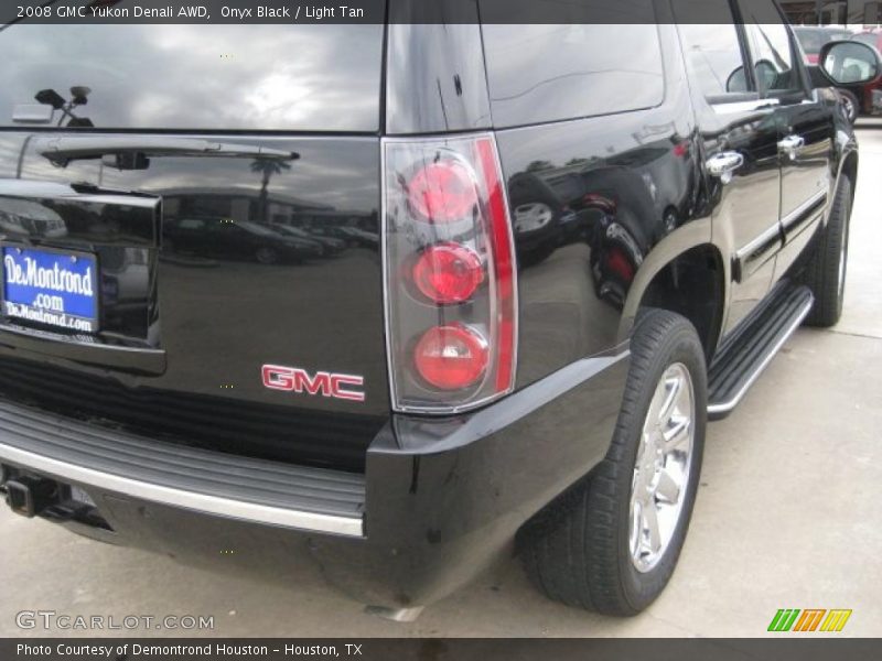 Onyx Black / Light Tan 2008 GMC Yukon Denali AWD