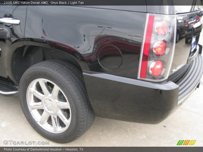Onyx Black / Light Tan 2008 GMC Yukon Denali AWD