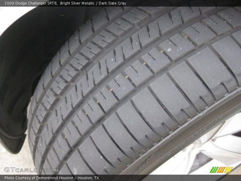 Bright Silver Metallic / Dark Slate Gray 2009 Dodge Challenger SRT8