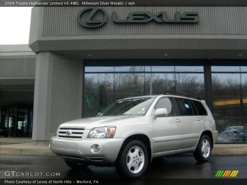 Millenium Silver Metallic / Ash 2004 Toyota Highlander Limited V6 4WD