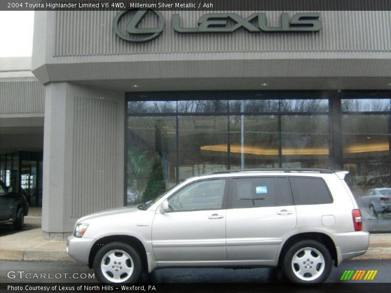 Millenium Silver Metallic / Ash 2004 Toyota Highlander Limited V6 4WD