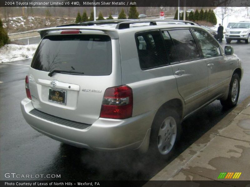 Millenium Silver Metallic / Ash 2004 Toyota Highlander Limited V6 4WD