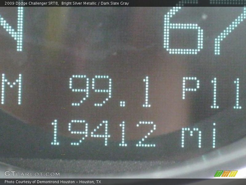 Bright Silver Metallic / Dark Slate Gray 2009 Dodge Challenger SRT8