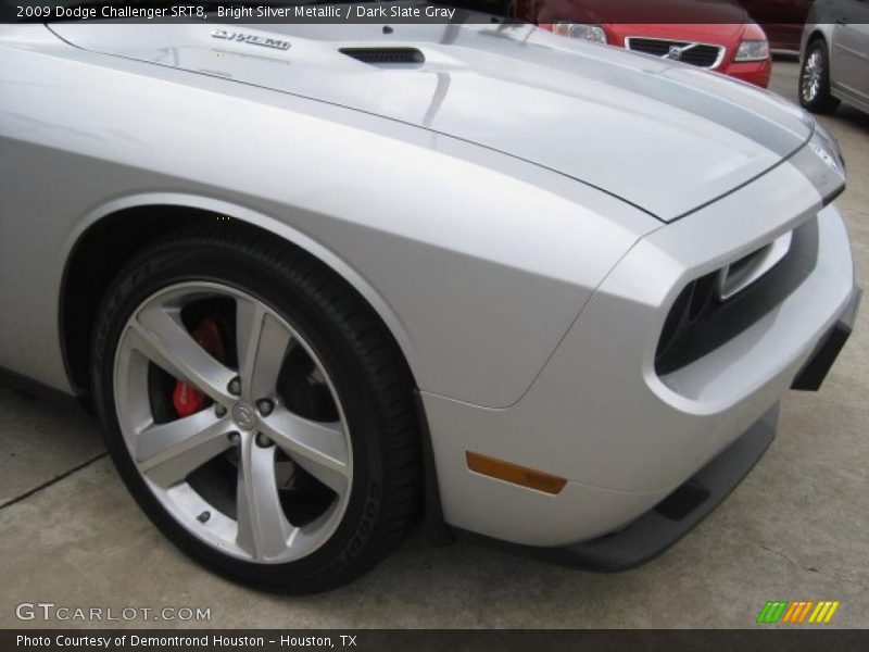 Bright Silver Metallic / Dark Slate Gray 2009 Dodge Challenger SRT8