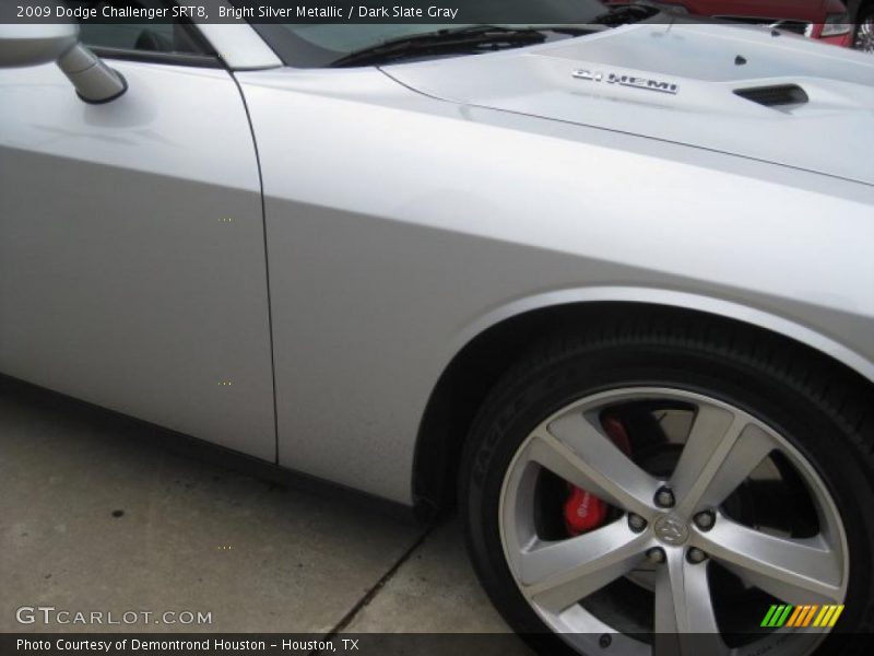 Bright Silver Metallic / Dark Slate Gray 2009 Dodge Challenger SRT8