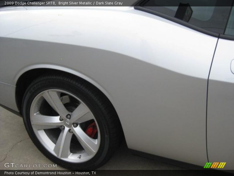 Bright Silver Metallic / Dark Slate Gray 2009 Dodge Challenger SRT8