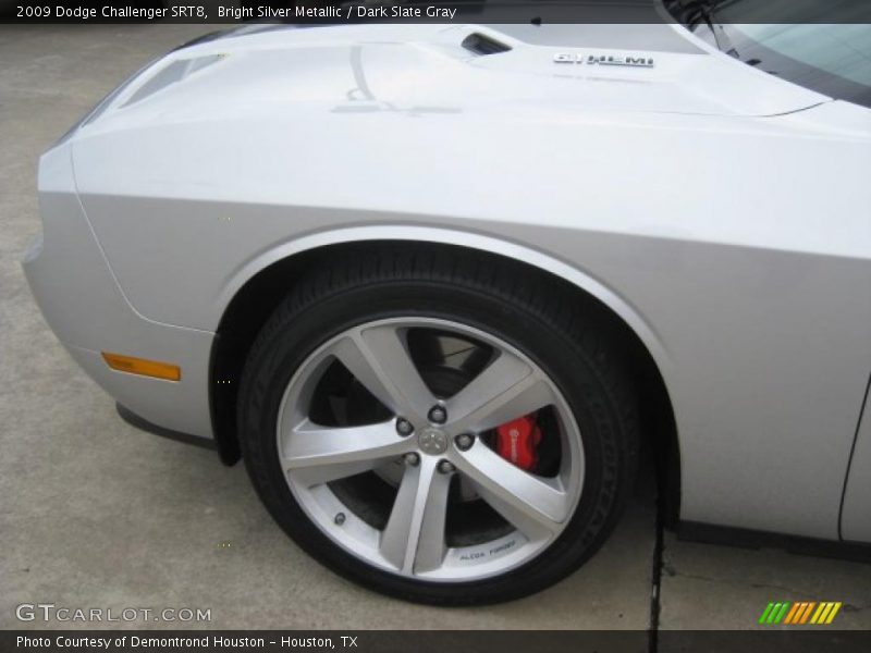 Bright Silver Metallic / Dark Slate Gray 2009 Dodge Challenger SRT8