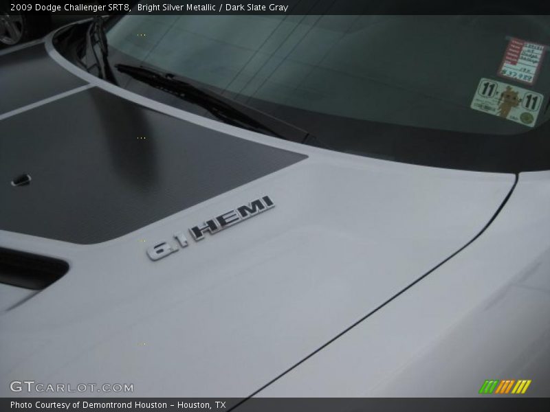 Bright Silver Metallic / Dark Slate Gray 2009 Dodge Challenger SRT8