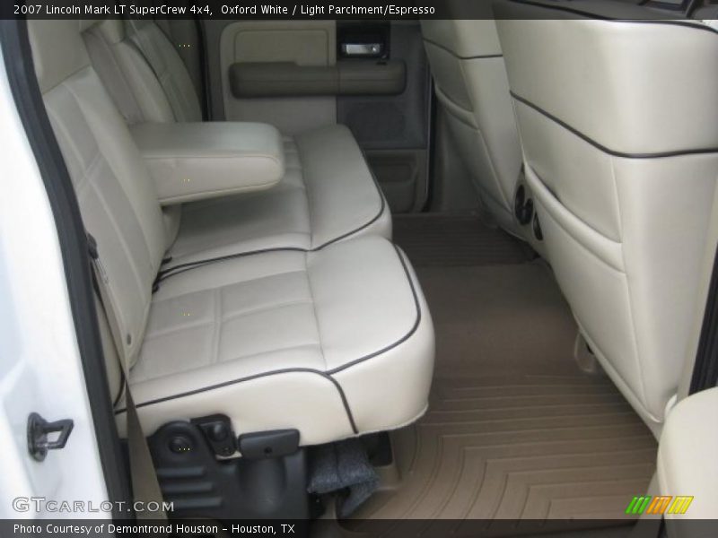 Oxford White / Light Parchment/Espresso 2007 Lincoln Mark LT SuperCrew 4x4