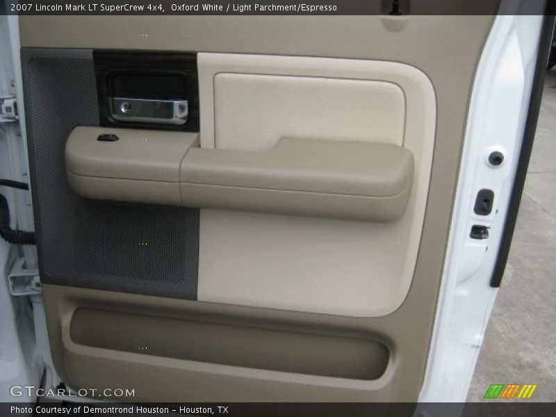 Oxford White / Light Parchment/Espresso 2007 Lincoln Mark LT SuperCrew 4x4