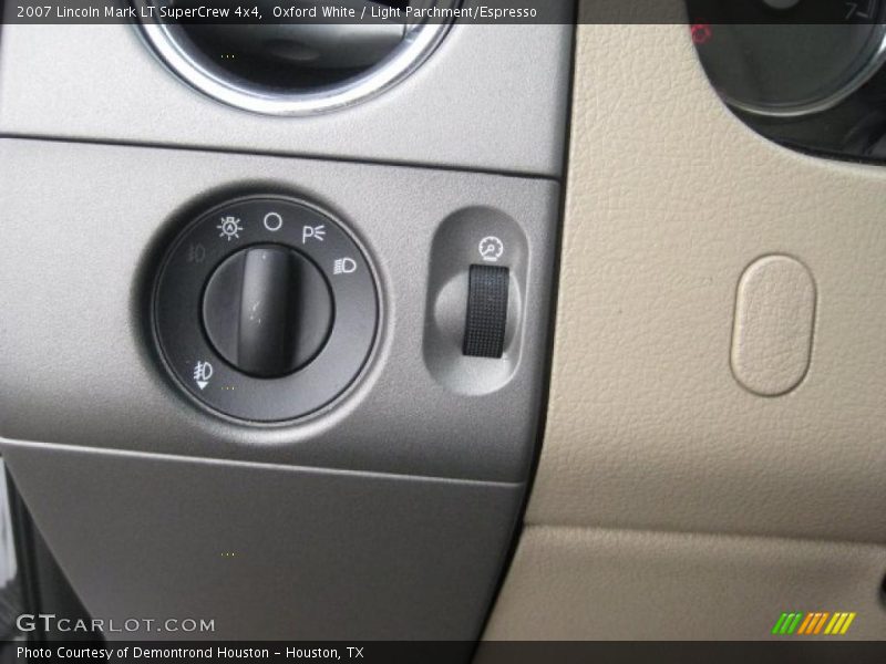Oxford White / Light Parchment/Espresso 2007 Lincoln Mark LT SuperCrew 4x4