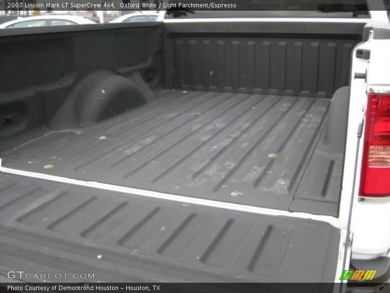 Oxford White / Light Parchment/Espresso 2007 Lincoln Mark LT SuperCrew 4x4