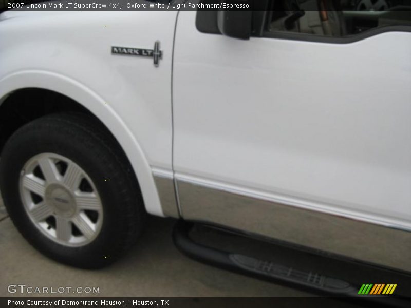 Oxford White / Light Parchment/Espresso 2007 Lincoln Mark LT SuperCrew 4x4