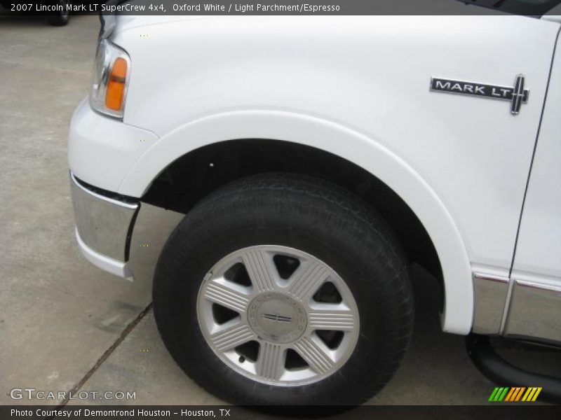 Oxford White / Light Parchment/Espresso 2007 Lincoln Mark LT SuperCrew 4x4