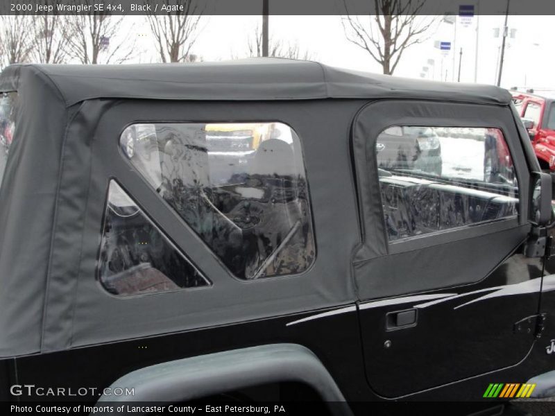 Black / Agate 2000 Jeep Wrangler SE 4x4