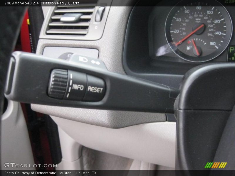 Passion Red / Quartz 2009 Volvo S40 2.4i