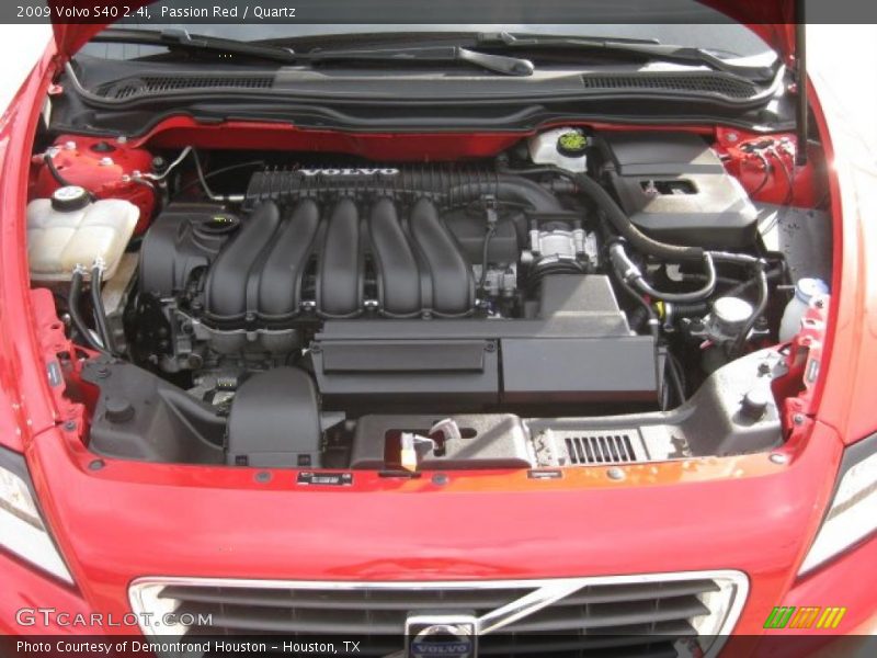 Passion Red / Quartz 2009 Volvo S40 2.4i