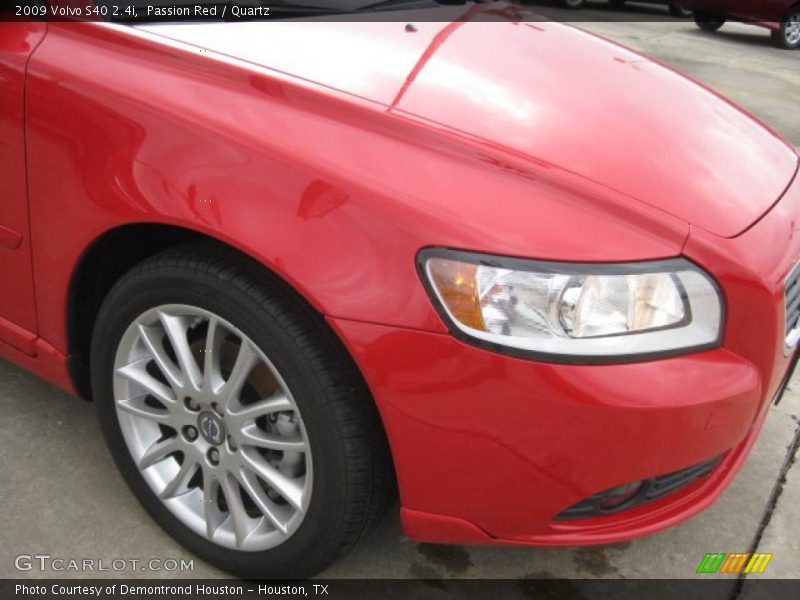 Passion Red / Quartz 2009 Volvo S40 2.4i