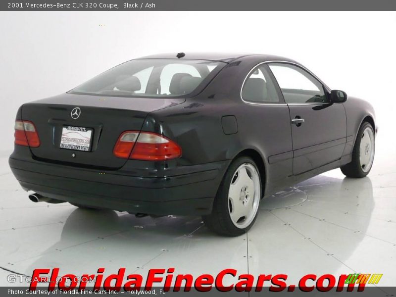 Black / Ash 2001 Mercedes-Benz CLK 320 Coupe