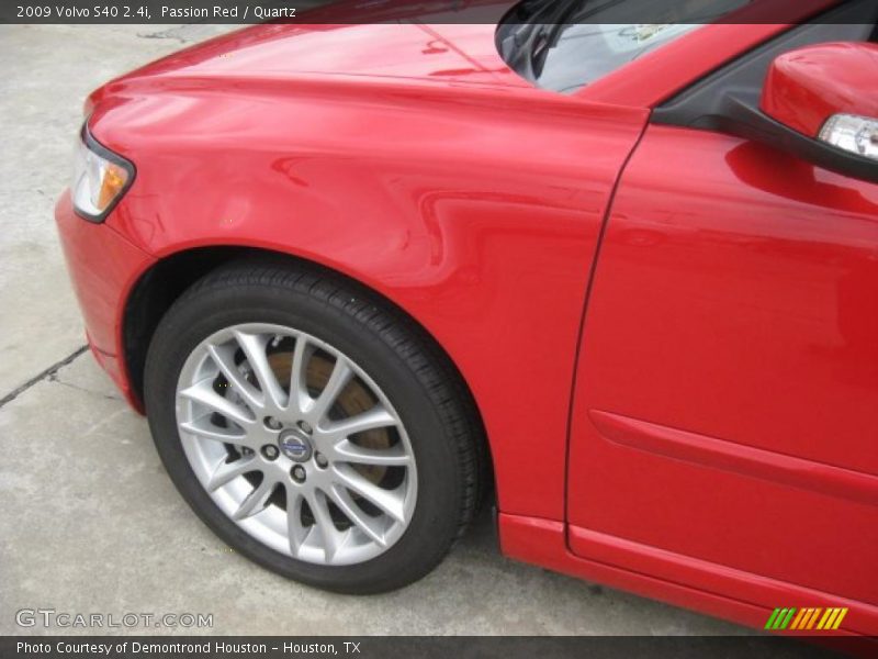 Passion Red / Quartz 2009 Volvo S40 2.4i