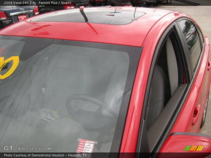 Passion Red / Quartz 2009 Volvo S40 2.4i