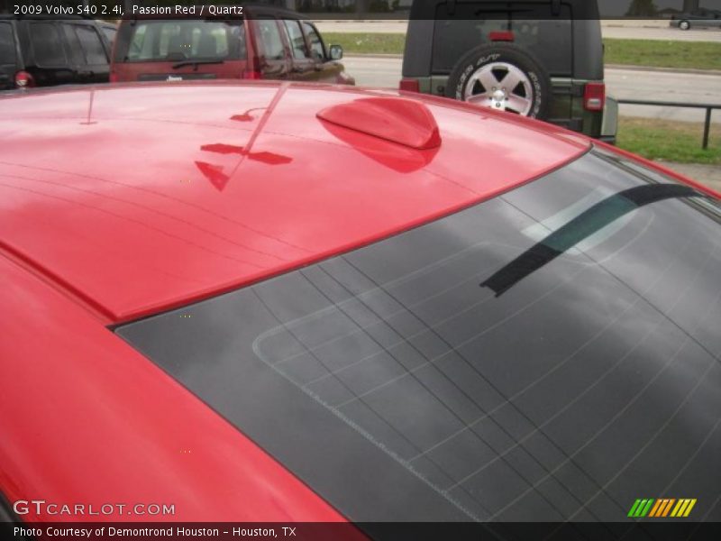 Passion Red / Quartz 2009 Volvo S40 2.4i