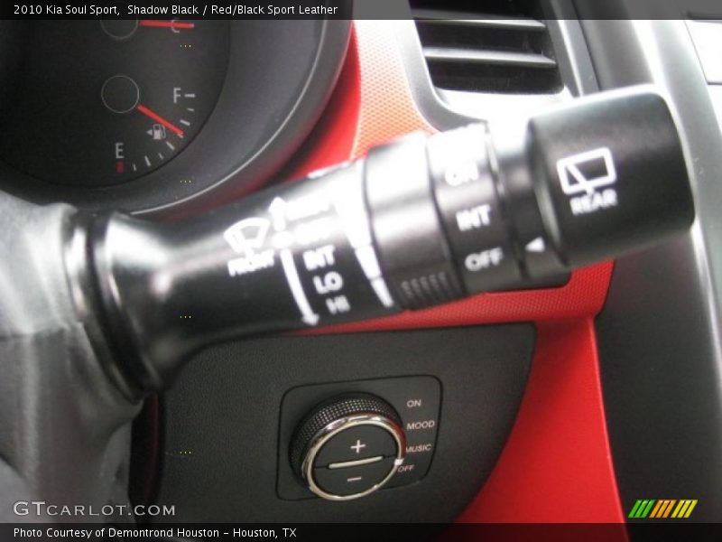 Shadow Black / Red/Black Sport Leather 2010 Kia Soul Sport