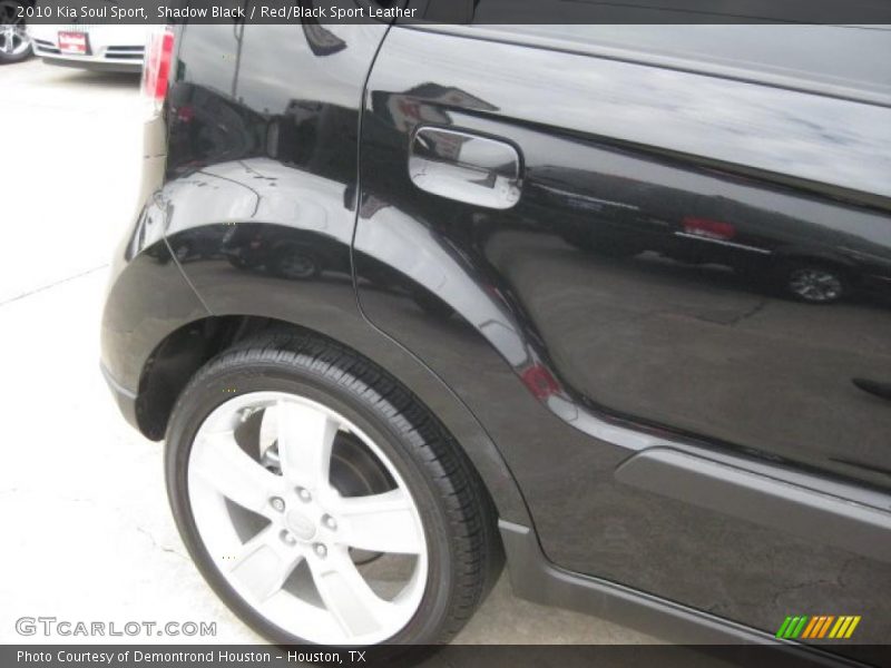 Shadow Black / Red/Black Sport Leather 2010 Kia Soul Sport