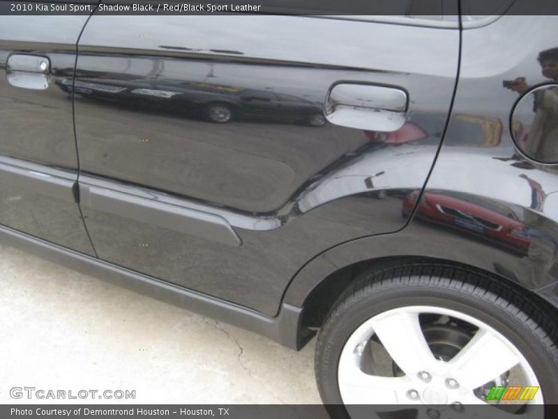 Shadow Black / Red/Black Sport Leather 2010 Kia Soul Sport
