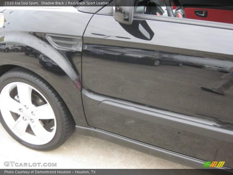 Shadow Black / Red/Black Sport Leather 2010 Kia Soul Sport