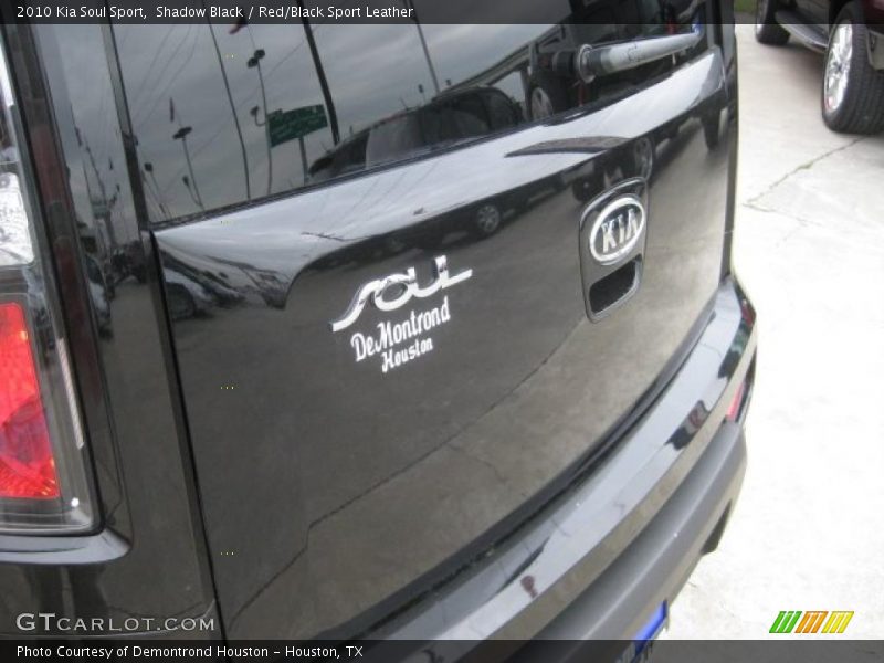 Shadow Black / Red/Black Sport Leather 2010 Kia Soul Sport