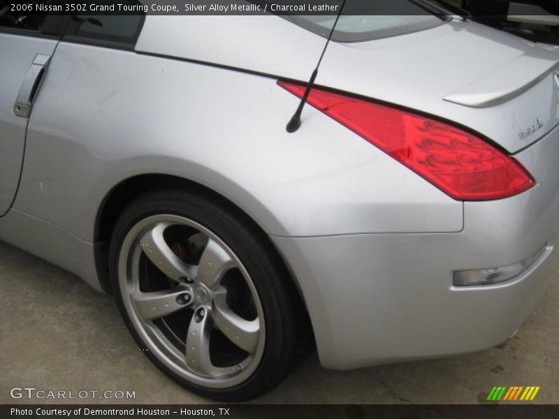 Silver Alloy Metallic / Charcoal Leather 2006 Nissan 350Z Grand Touring Coupe