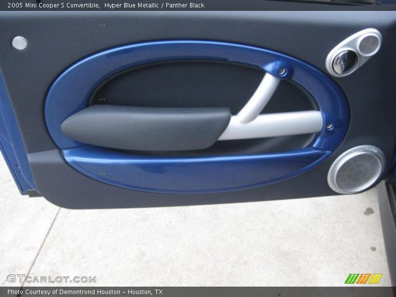 Door Panel of 2005 Cooper S Convertible