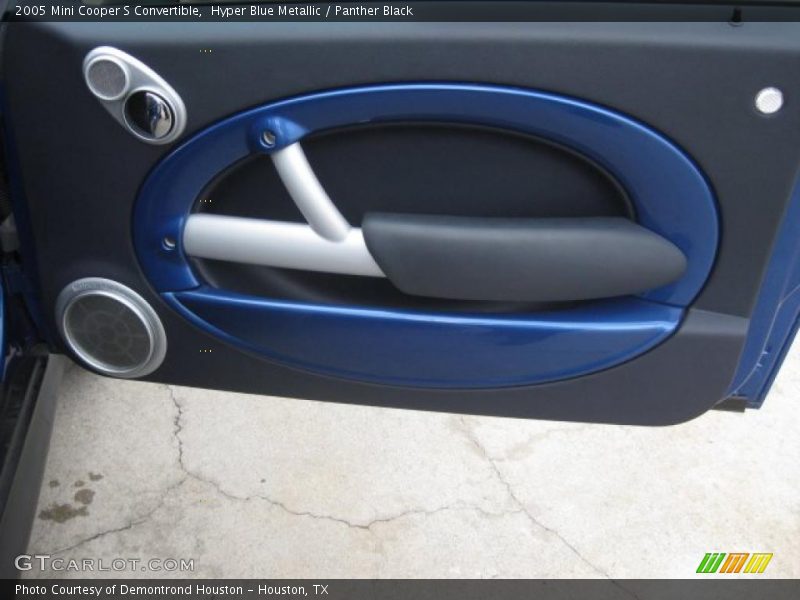 Door Panel of 2005 Cooper S Convertible