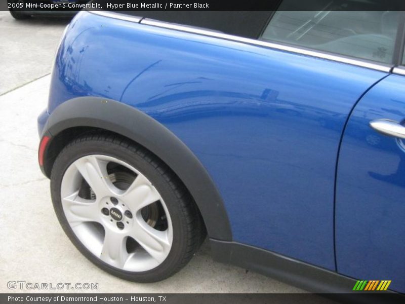 Hyper Blue Metallic / Panther Black 2005 Mini Cooper S Convertible