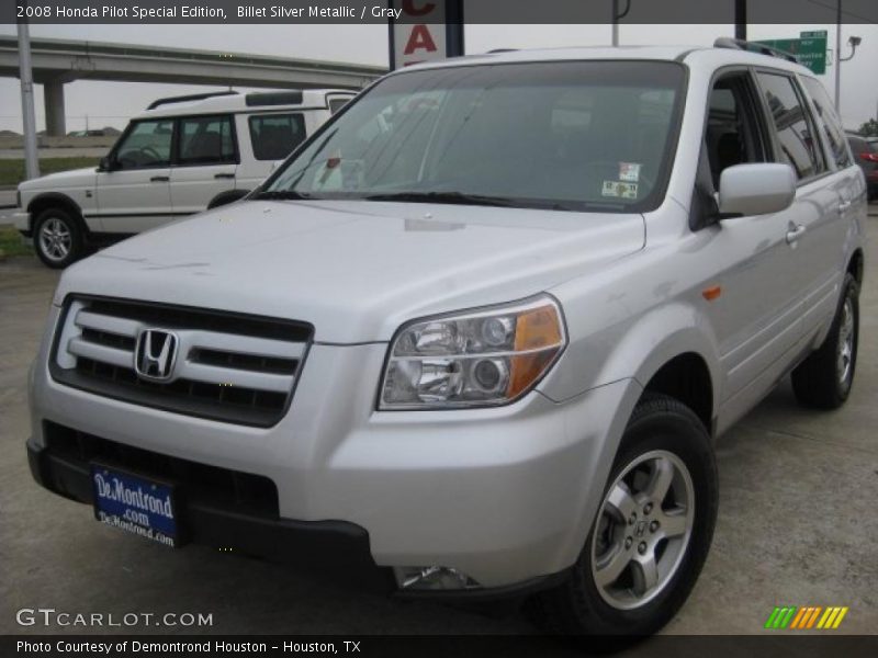 Front 3/4 View of 2008 Pilot Special Edition